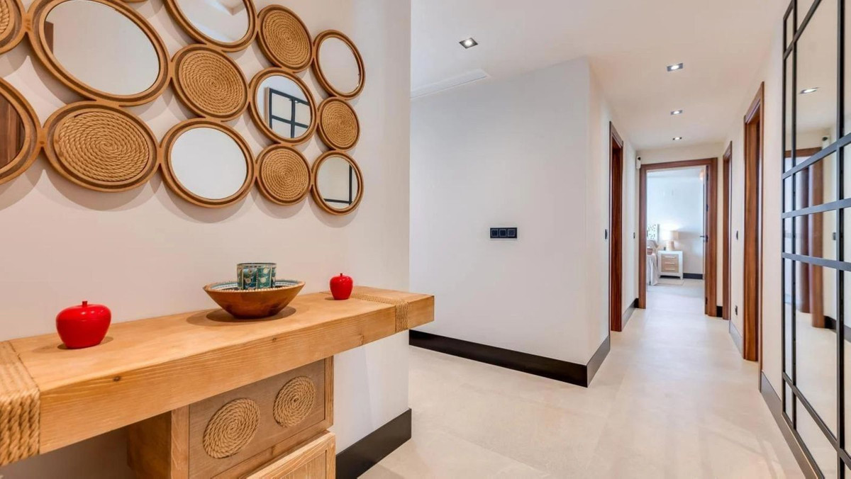 Appartement te koop in Nueva Andalucía | 3 slaapkamers H5513263