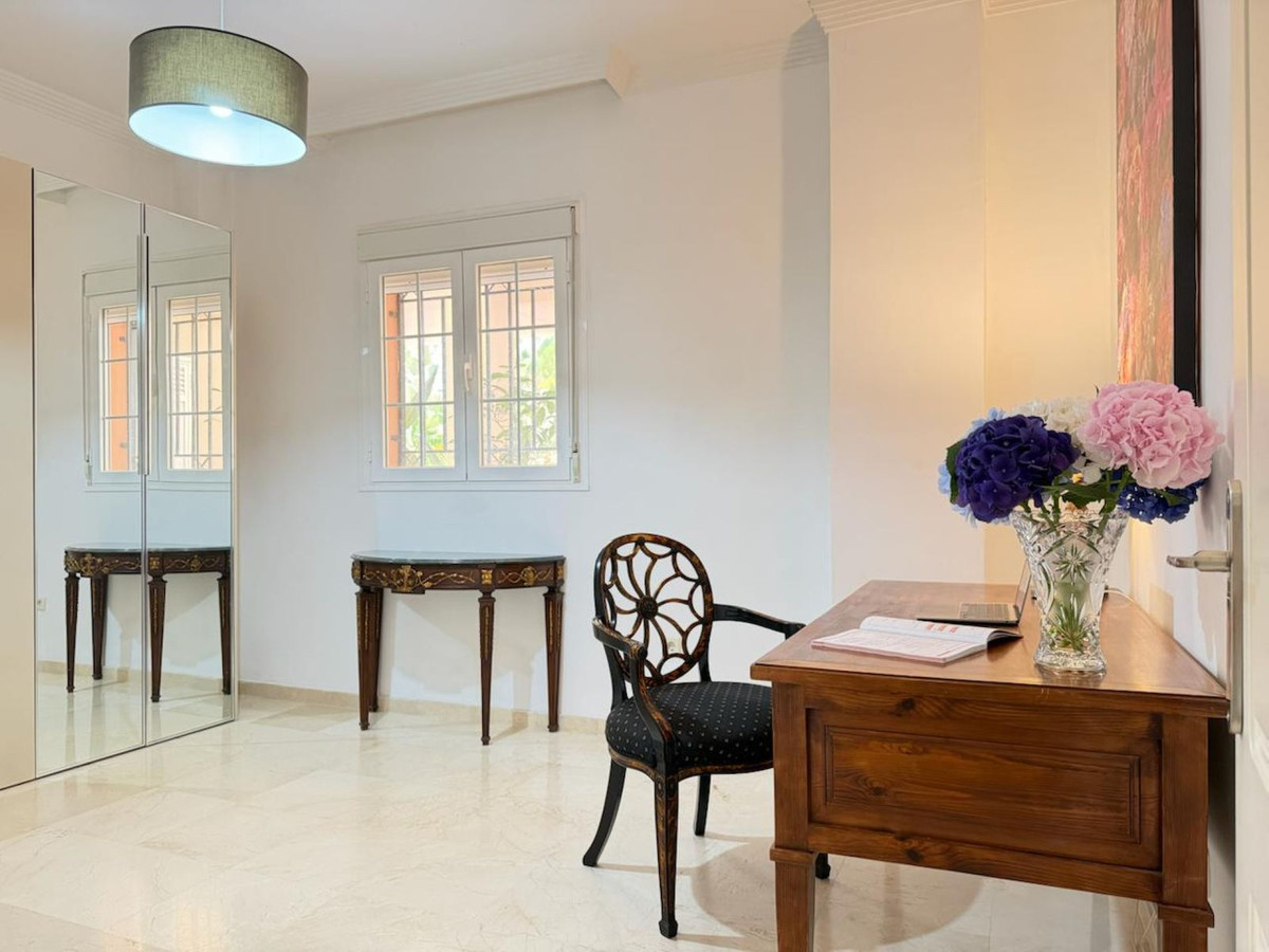 Appartement te koop in Nueva Andalucía | 2 slaapkamers H5513482