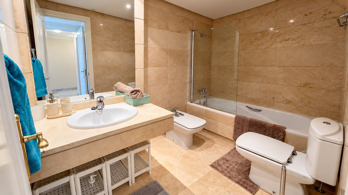 Appartement te koop in Nueva Andalucía | 2 slaapkamers H5513500