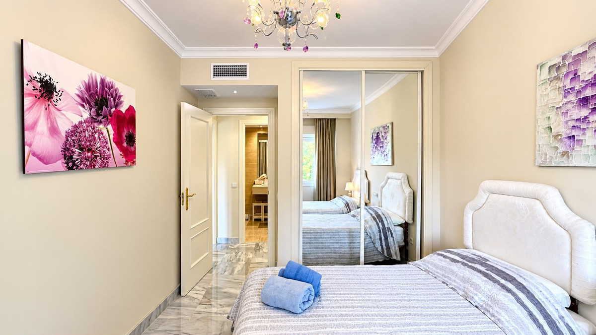 Appartement te koop in Nueva Andalucía | 2 slaapkamers H5513500