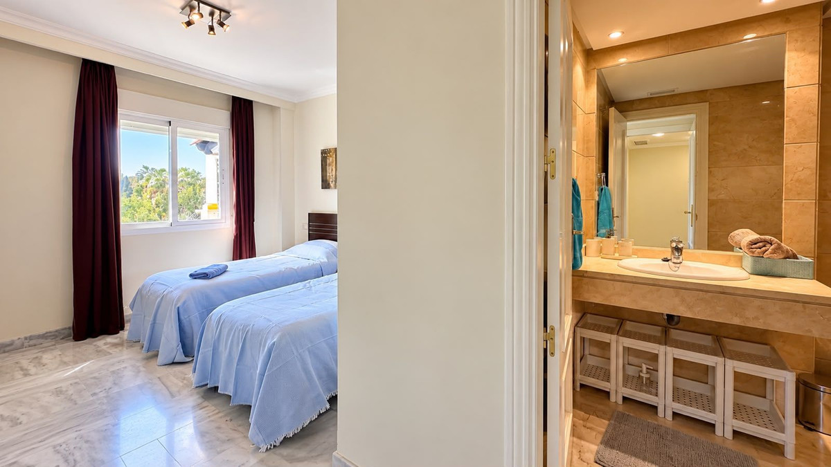 Appartement te koop in Nueva Andalucía | 2 slaapkamers H5513500
