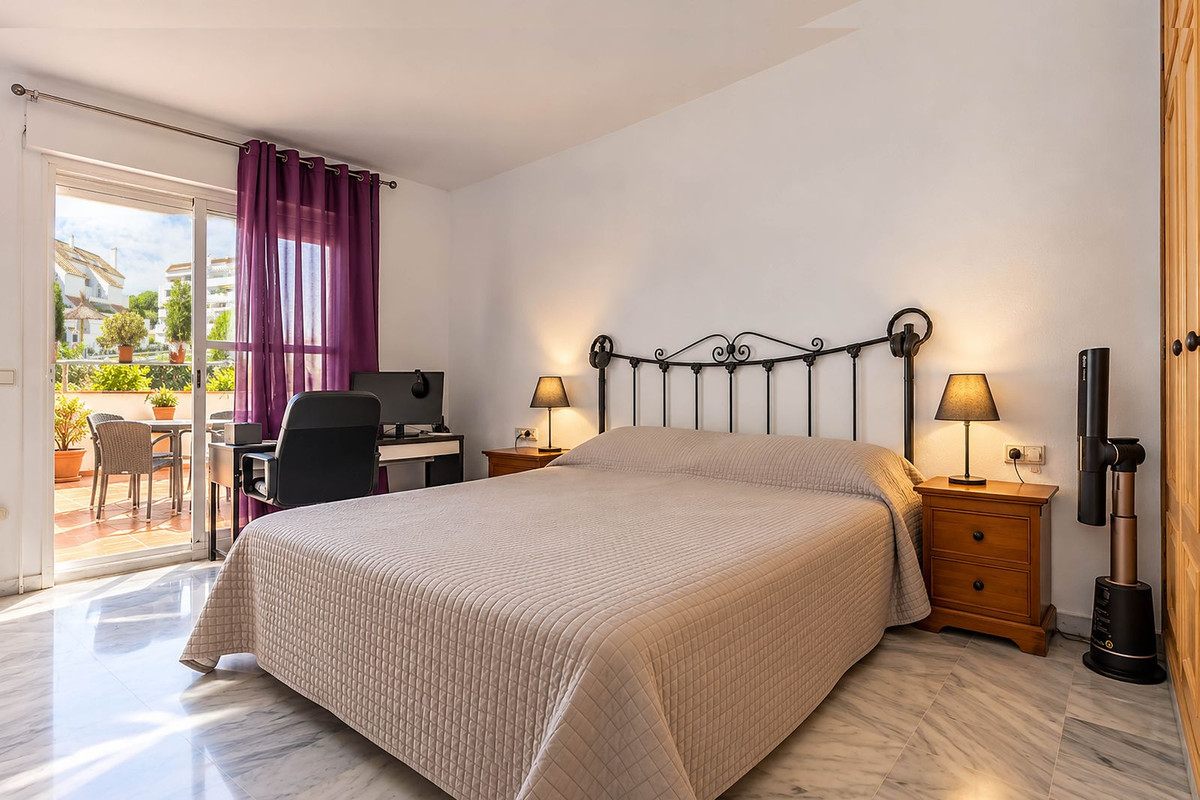 Appartement te koop in Nueva Andalucía | 3 slaapkamers H5513509