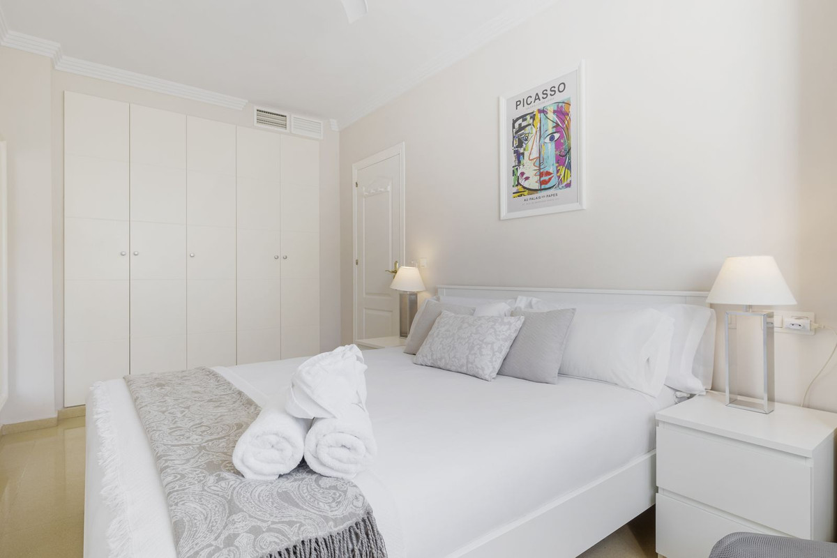 Appartement te koop in Nueva Andalucía | 1 slaapkamers H5514673