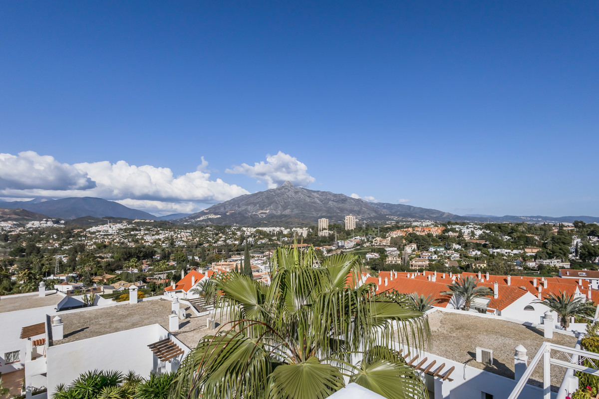 Appartement te koop in Nueva Andalucía | 2 slaapkamers H5514778