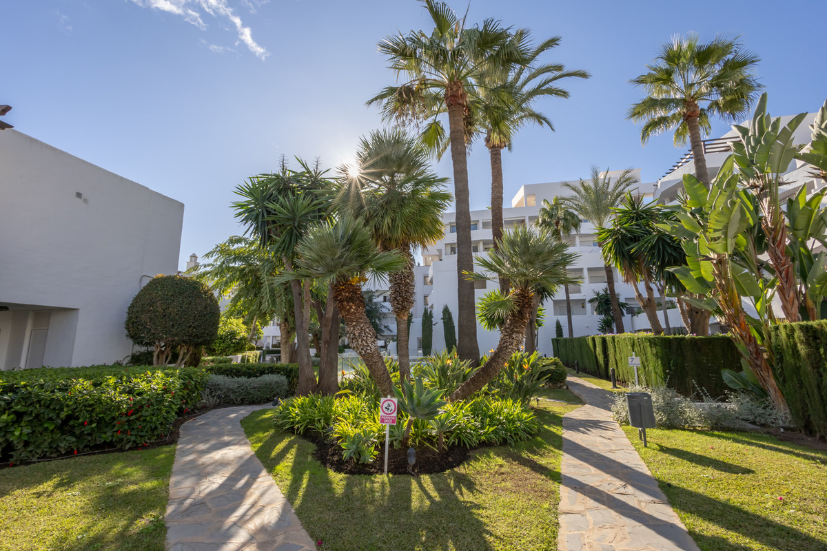 Appartement te koop in Nueva Andalucía | 2 slaapkamers H5514778