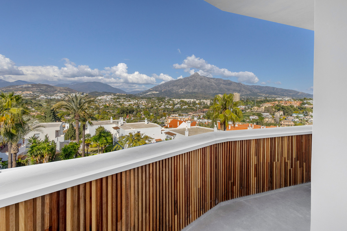 Appartement te koop in Nueva Andalucía | 2 slaapkamers H5514778