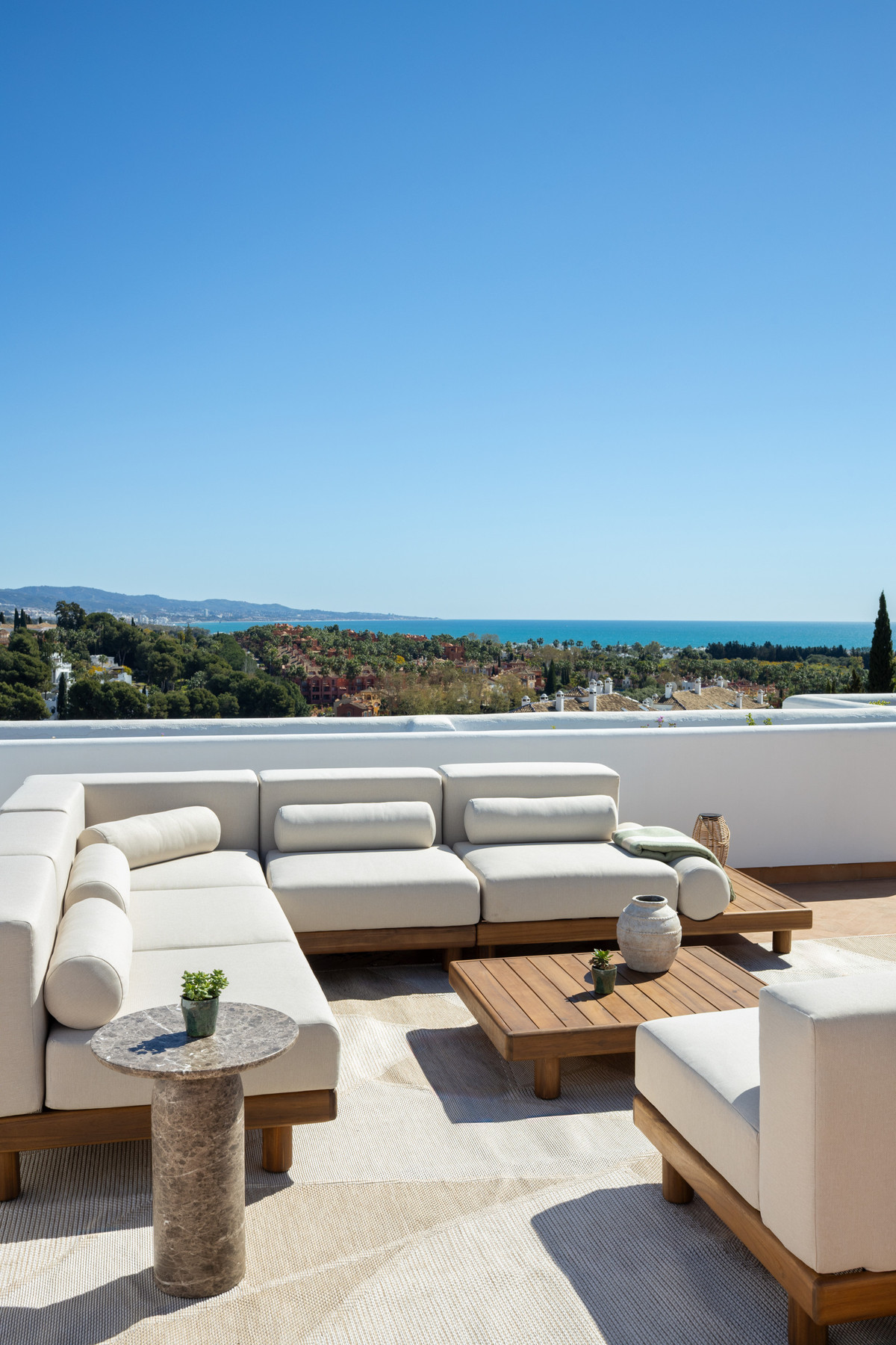 Appartement te koop in Nueva Andalucía | 2 slaapkamers H5514778