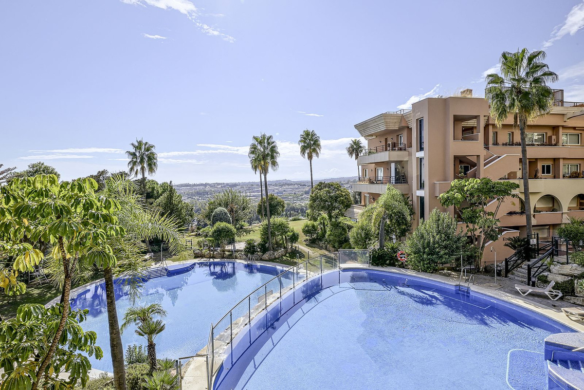 Appartement te koop in Nueva Andalucía | 2 slaapkamers H5516137
