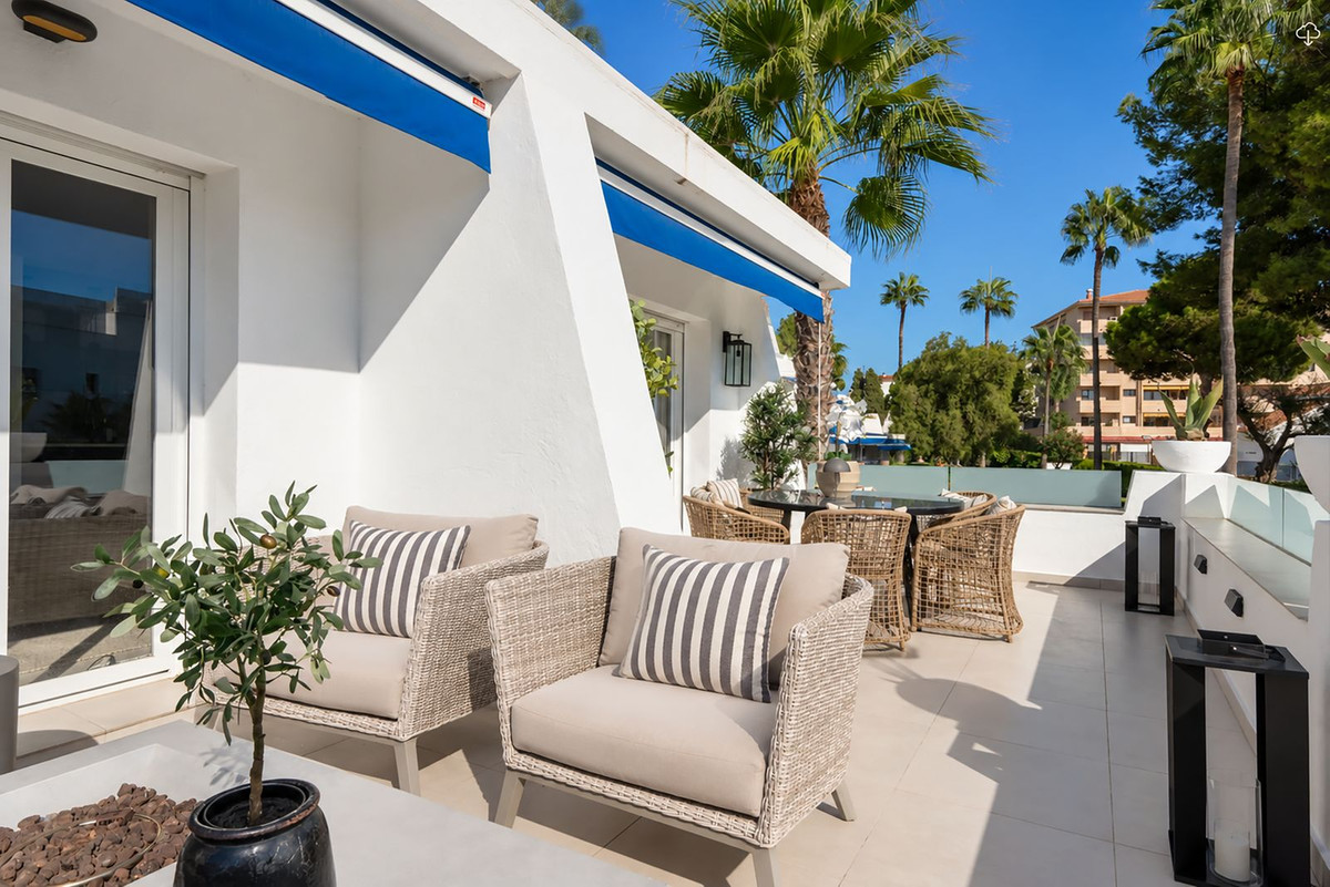Appartement te koop in Nueva Andalucía | 3 slaapkamers H5516662