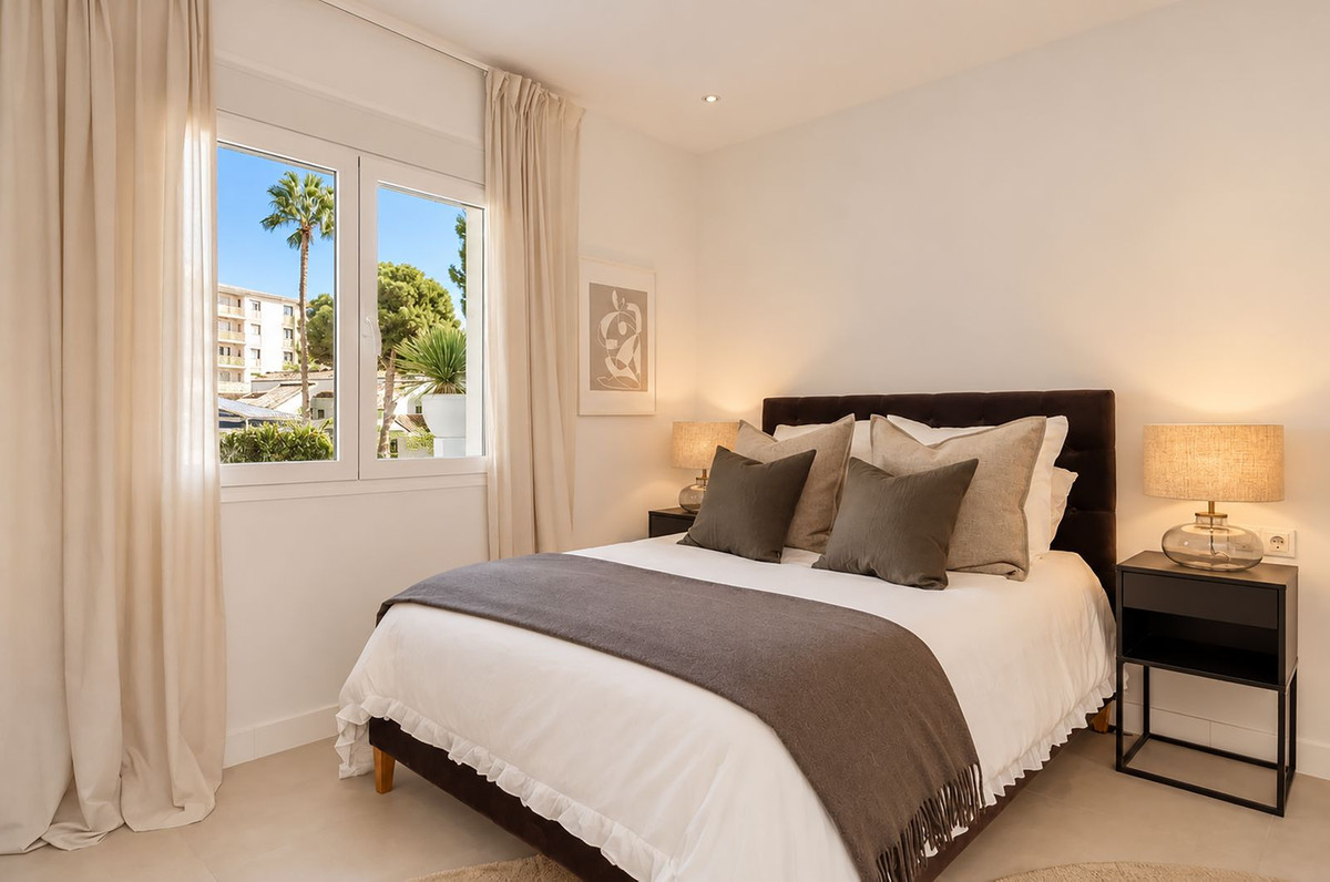 Appartement te koop in Nueva Andalucía | 3 slaapkamers H5516662