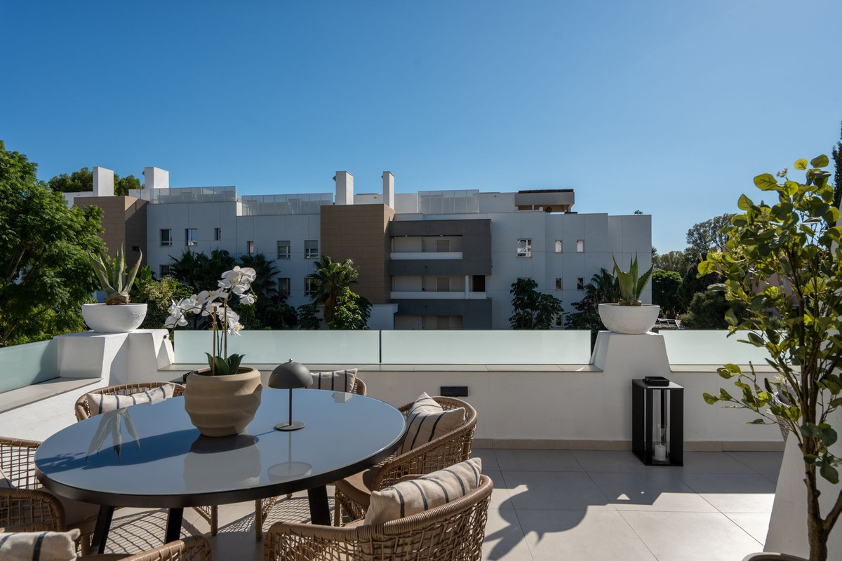 Appartement te koop in Nueva Andalucía | 3 slaapkamers H5516662
