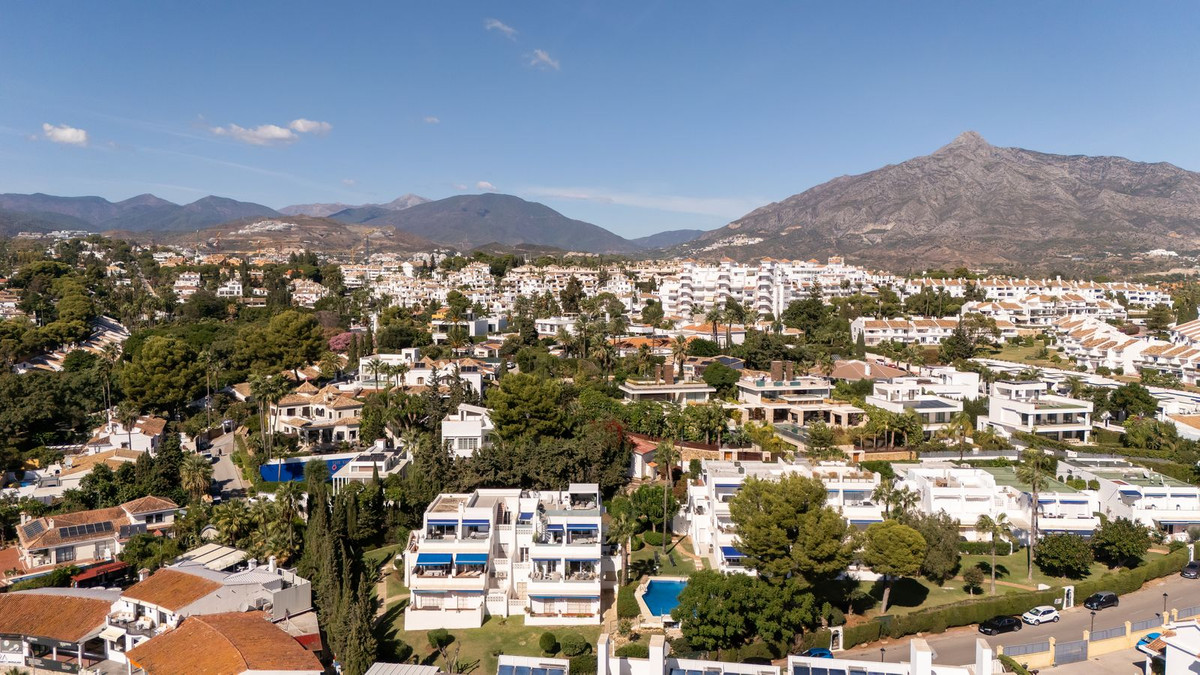 Appartement te koop in Nueva Andalucía | 3 slaapkamers H5516662