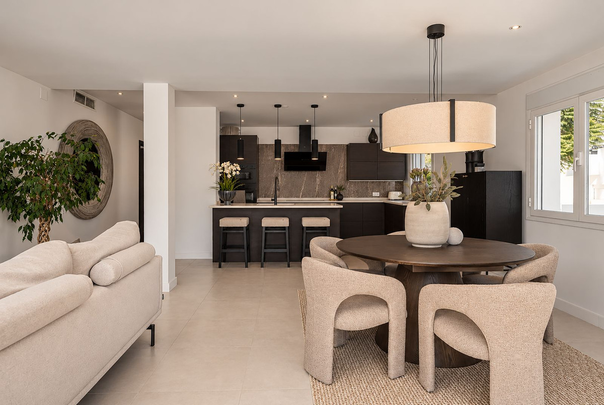 Appartement te koop in Nueva Andalucía | 3 slaapkamers H5516662