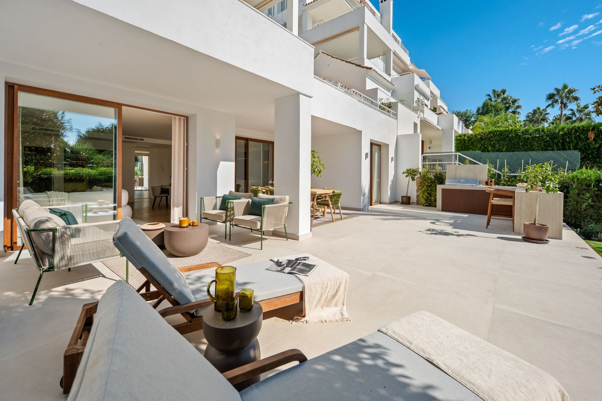 Duplex te koop in Nueva Andalucía | 4 slaapkamers H5517631