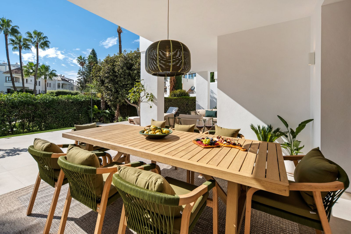 Duplex te koop in Nueva Andalucía | 4 slaapkamers H5517631