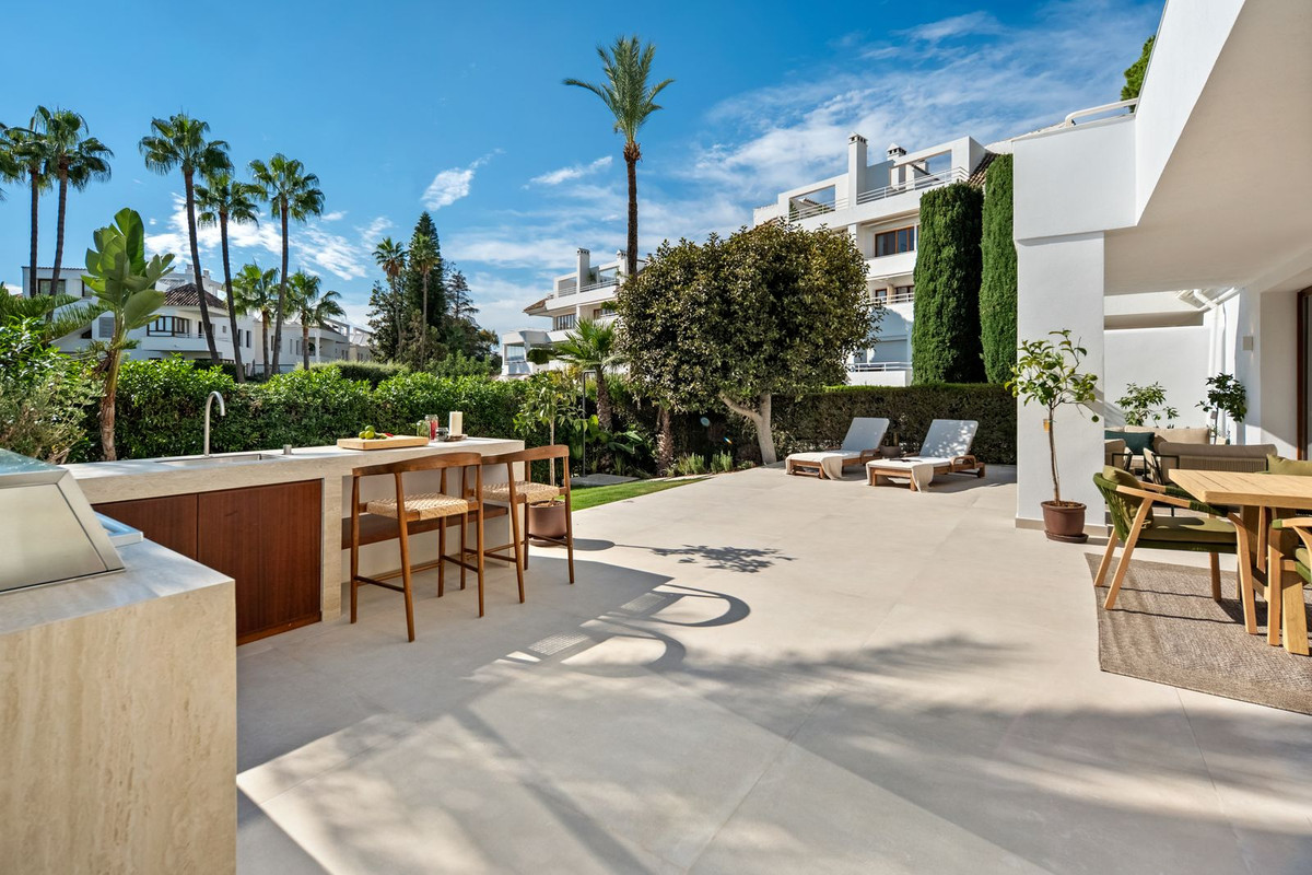 Duplex te koop in Nueva Andalucía | 4 slaapkamers H5517631