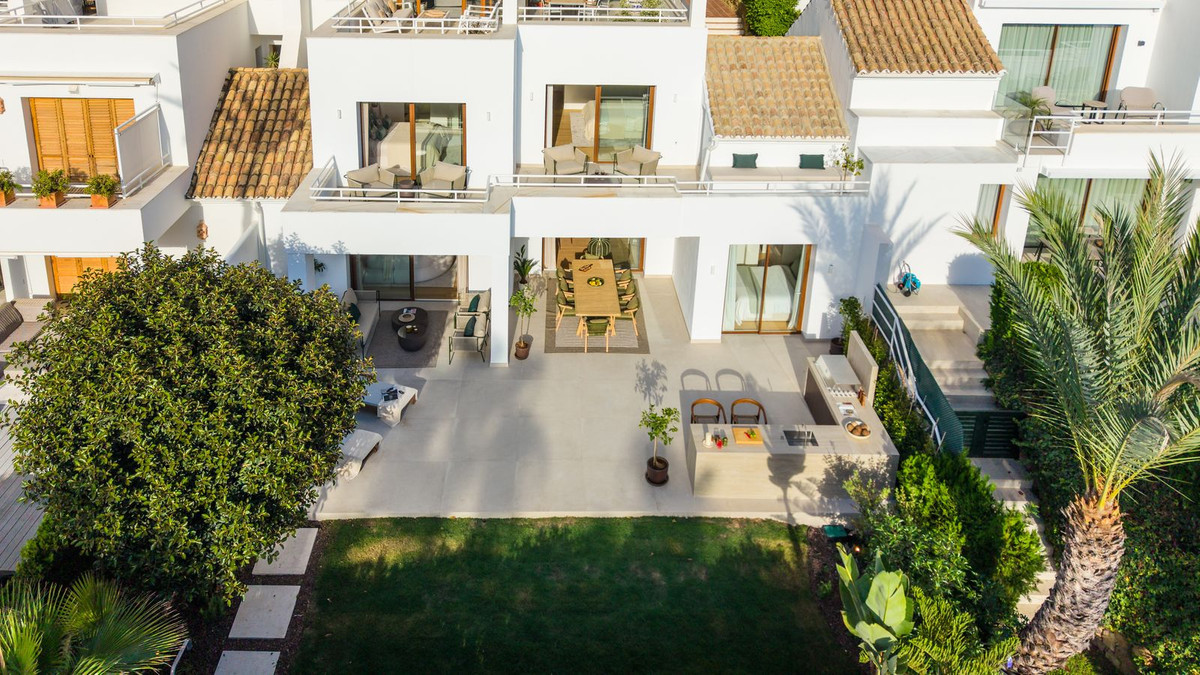 Duplex te koop in Nueva Andalucía | 4 slaapkamers H5517631