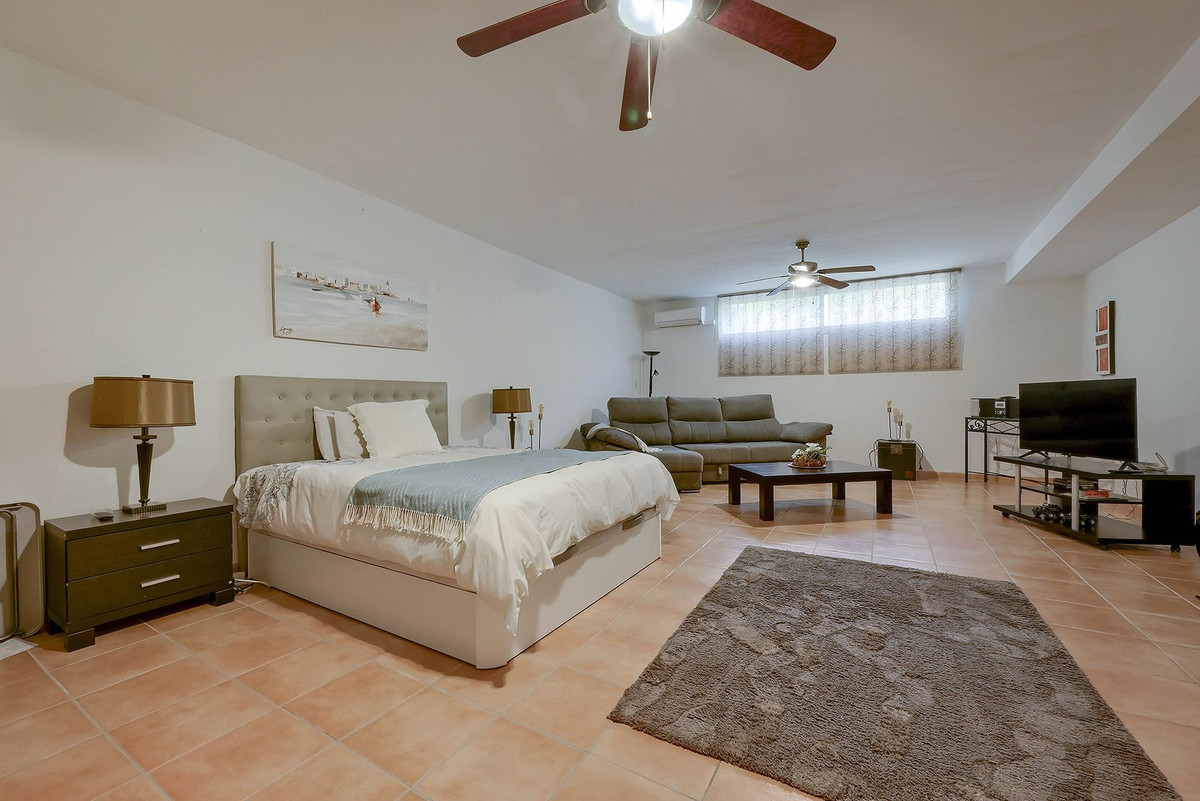 Appartement te koop in Nueva Andalucía | 4 slaapkamers H5517745