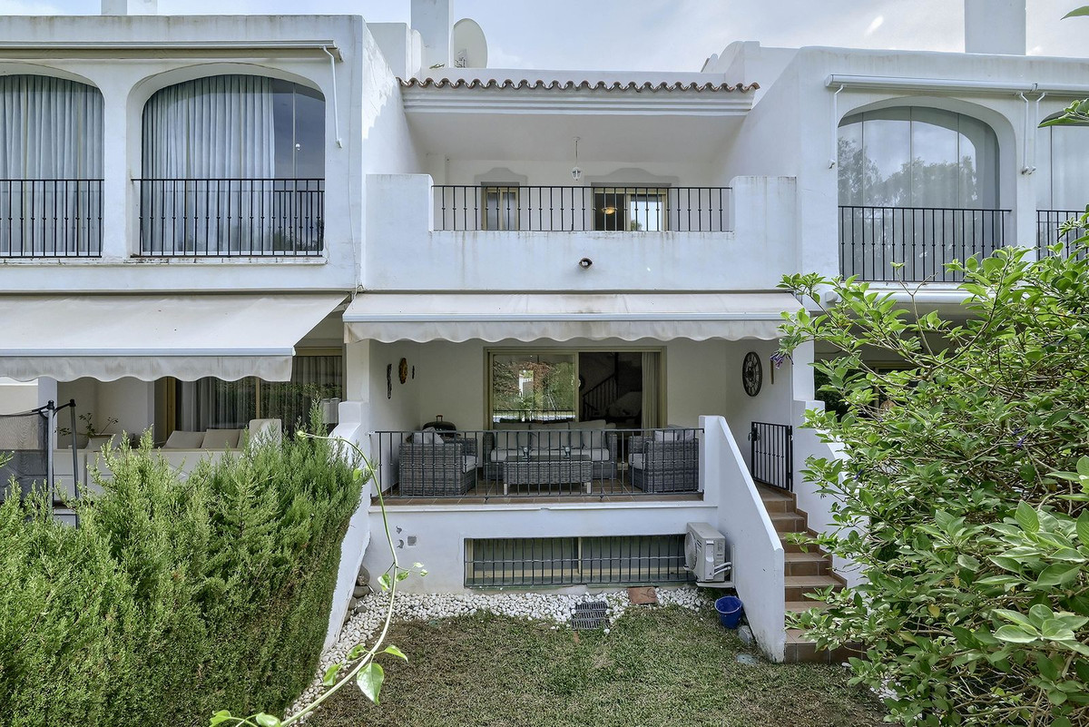 Appartement te koop in Nueva Andalucía | 4 slaapkamers H5517745
