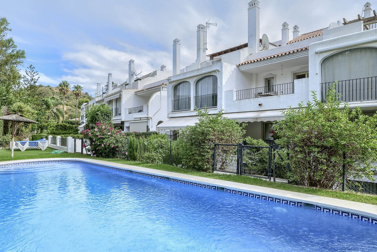 Appartement te koop in Nueva Andalucía | 4 slaapkamers H5517745