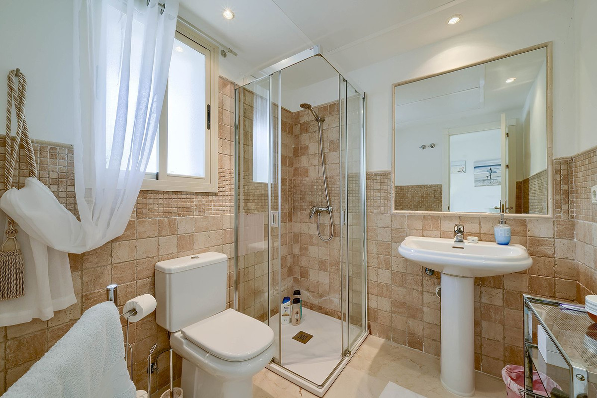 Appartement te koop in Nueva Andalucía | 4 slaapkamers H5517745