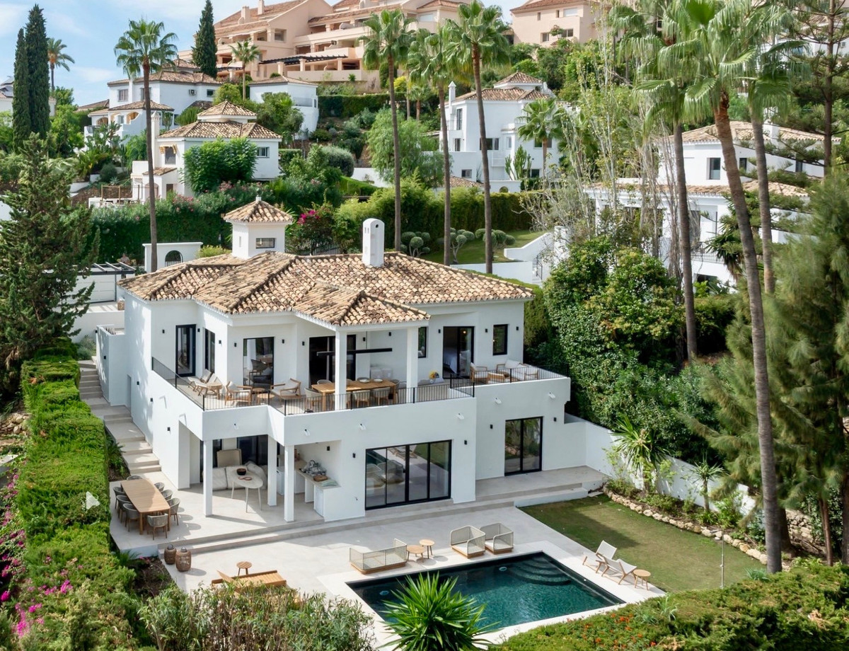 Huis te koop in Nueva Andalucía | 4 slaapkamers H5517868