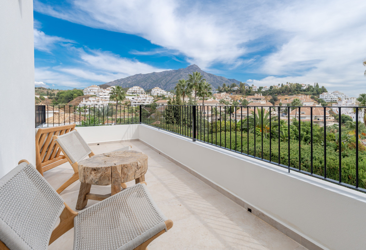Huis te koop in Nueva Andalucía | 4 slaapkamers H5517868
