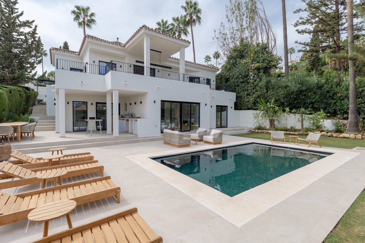 Huis te koop in Nueva Andalucía | 4 slaapkamers H5517868