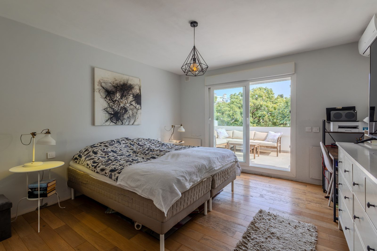 Huis te koop in Nueva Andalucía | 4 slaapkamers H5519467