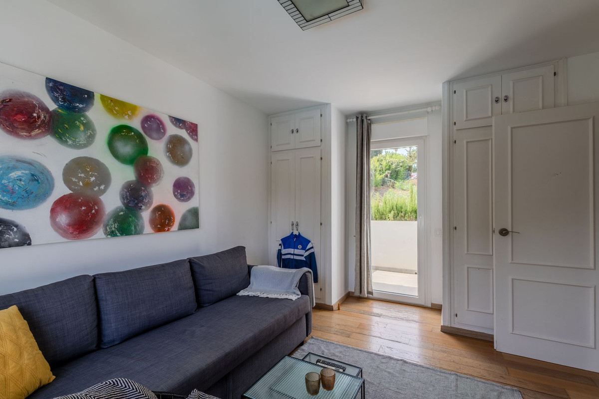 Huis te koop in Nueva Andalucía | 4 slaapkamers H5519467