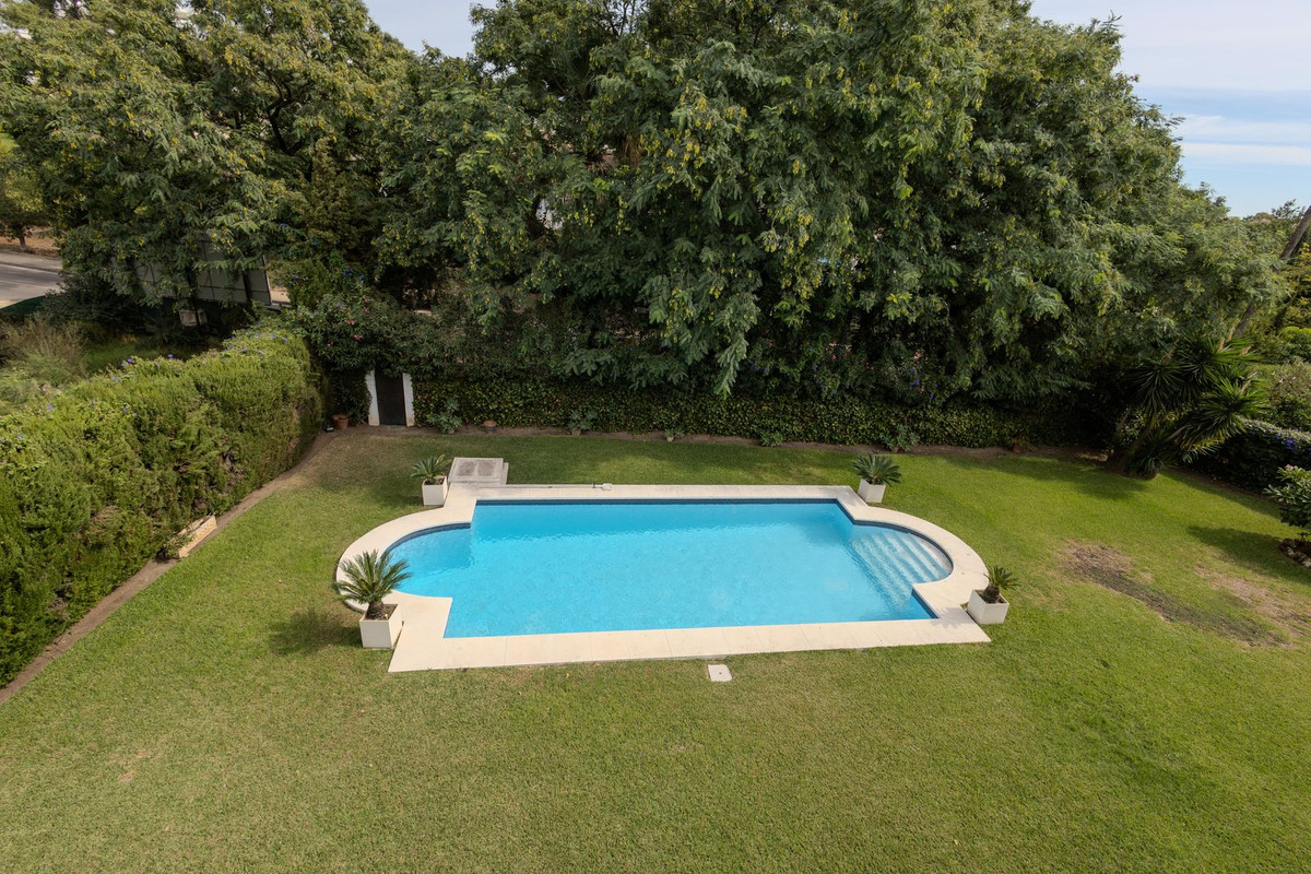 Huis te koop in Nueva Andalucía | 4 slaapkamers H5519467