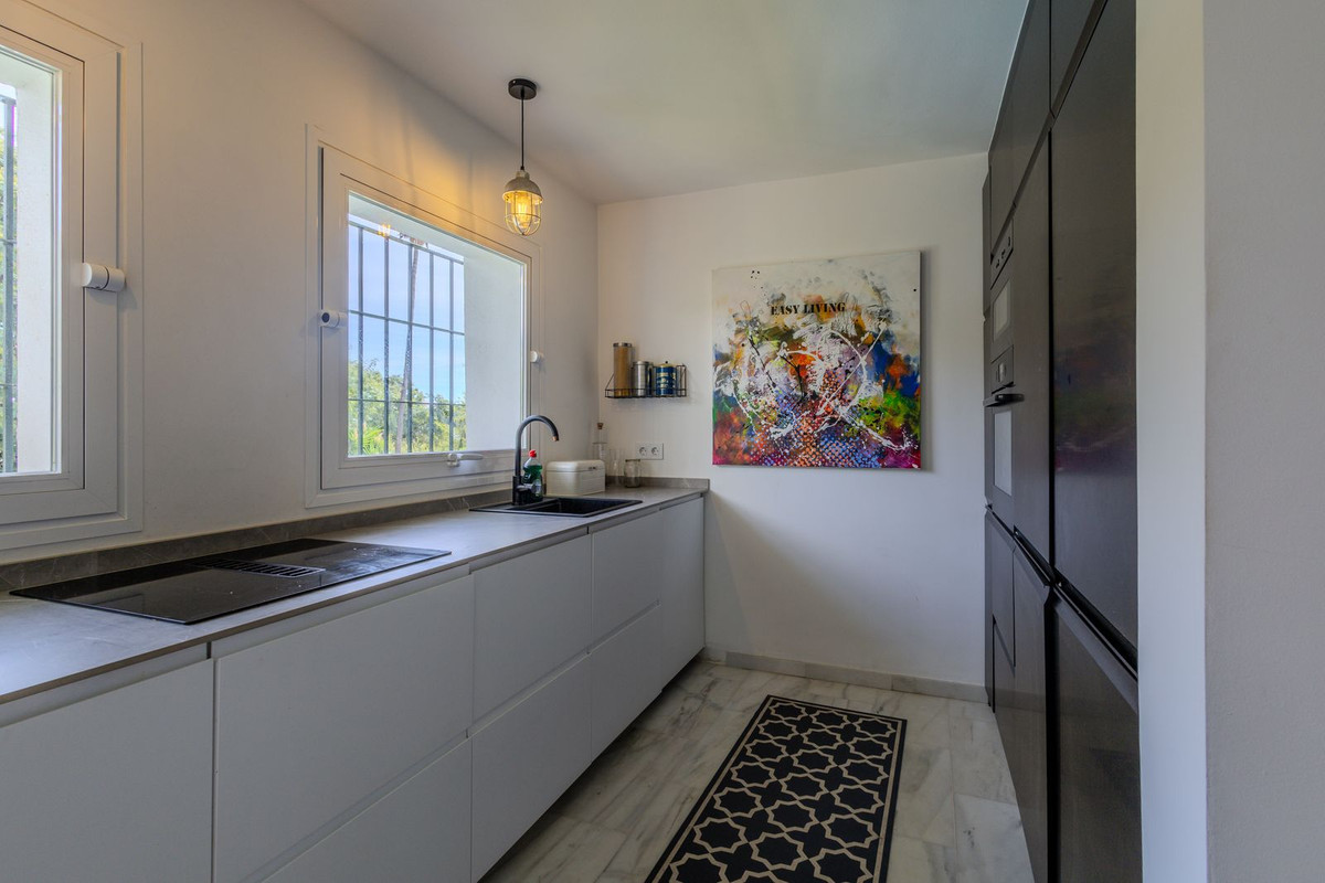 Huis te koop in Nueva Andalucía | 4 slaapkamers H5519467