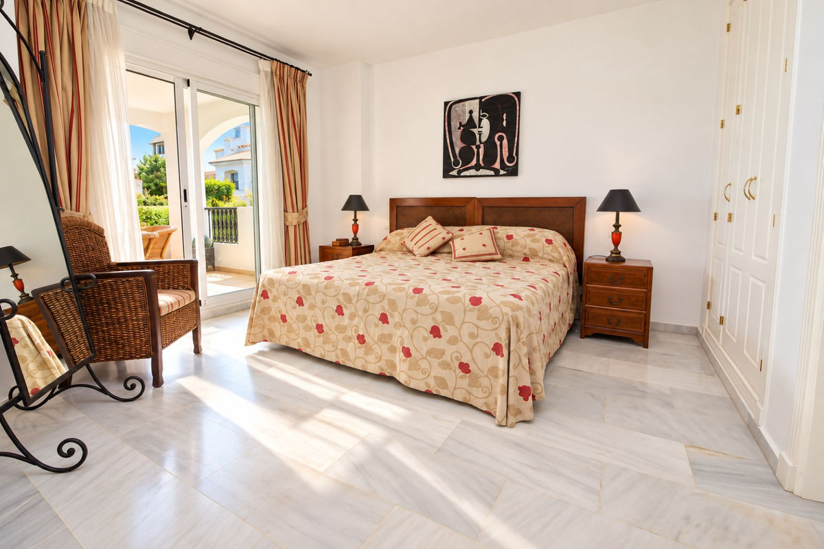 Appartement te koop in Nueva Andalucía | 2 slaapkamers H5520001