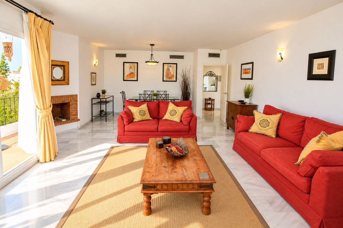 Appartement te koop in Nueva Andalucía | 2 slaapkamers H5520001