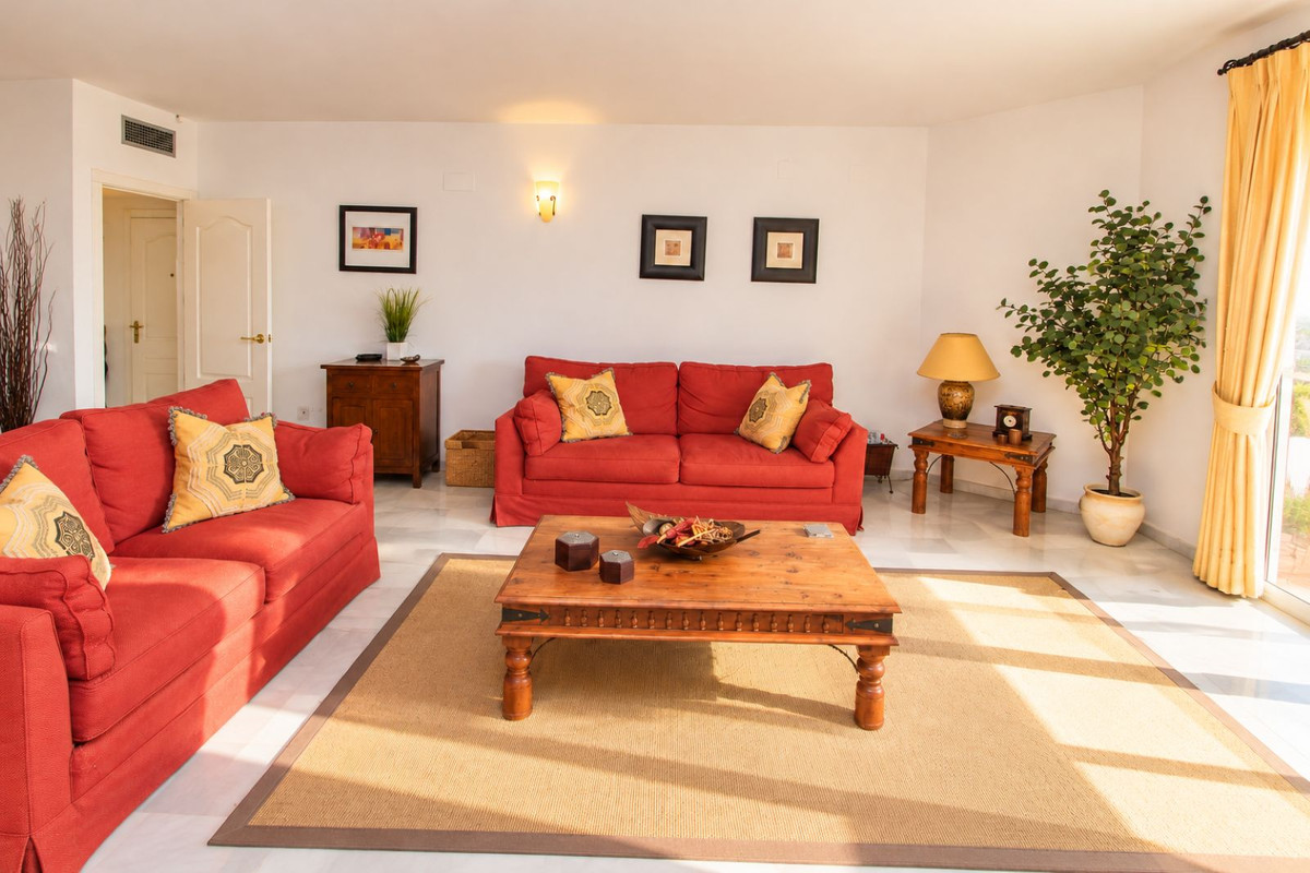 Appartement te koop in Nueva Andalucía | 2 slaapkamers H5520001