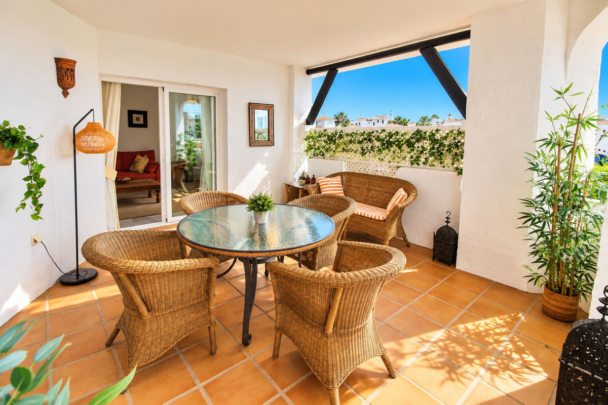 Appartement te koop in Nueva Andalucía | 2 slaapkamers H5520001