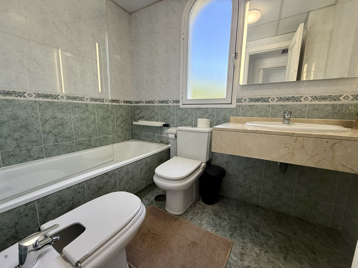 Appartement te koop in Nueva Andalucía | 2 slaapkamers H5520121