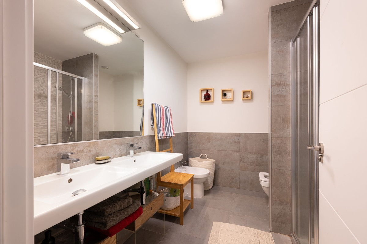 Appartement te koop in Nueva Andalucía | 3 slaapkamers H5520790