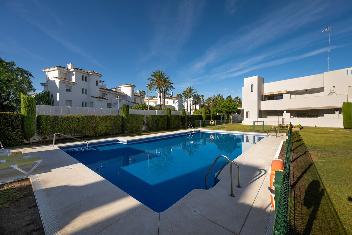 Appartement te koop in Nueva Andalucía | 3 slaapkamers H5520790