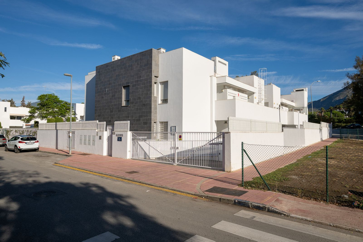 Appartement te koop in Nueva Andalucía | 3 slaapkamers H5520790
