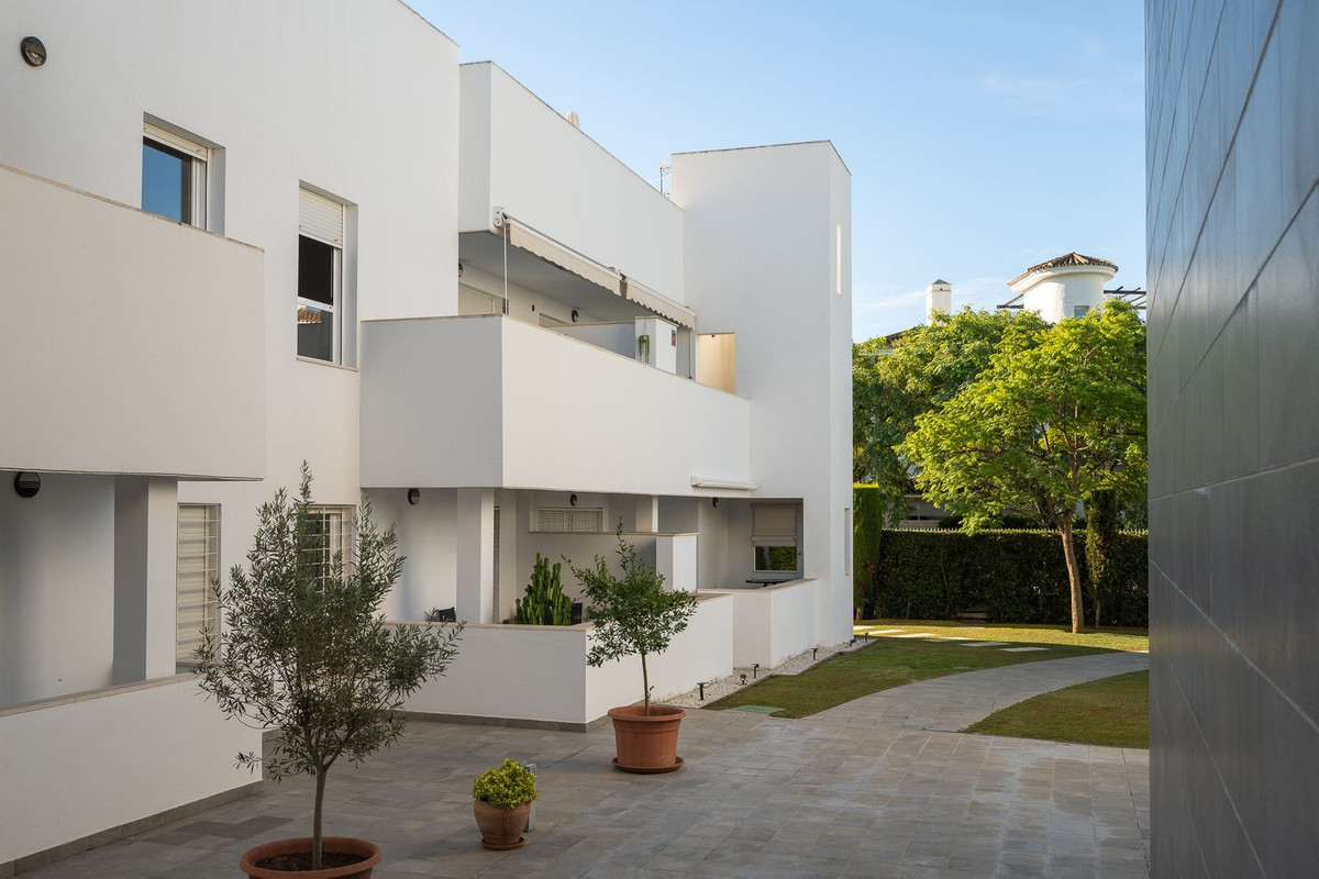 Appartement te koop in Nueva Andalucía | 3 slaapkamers H5520790