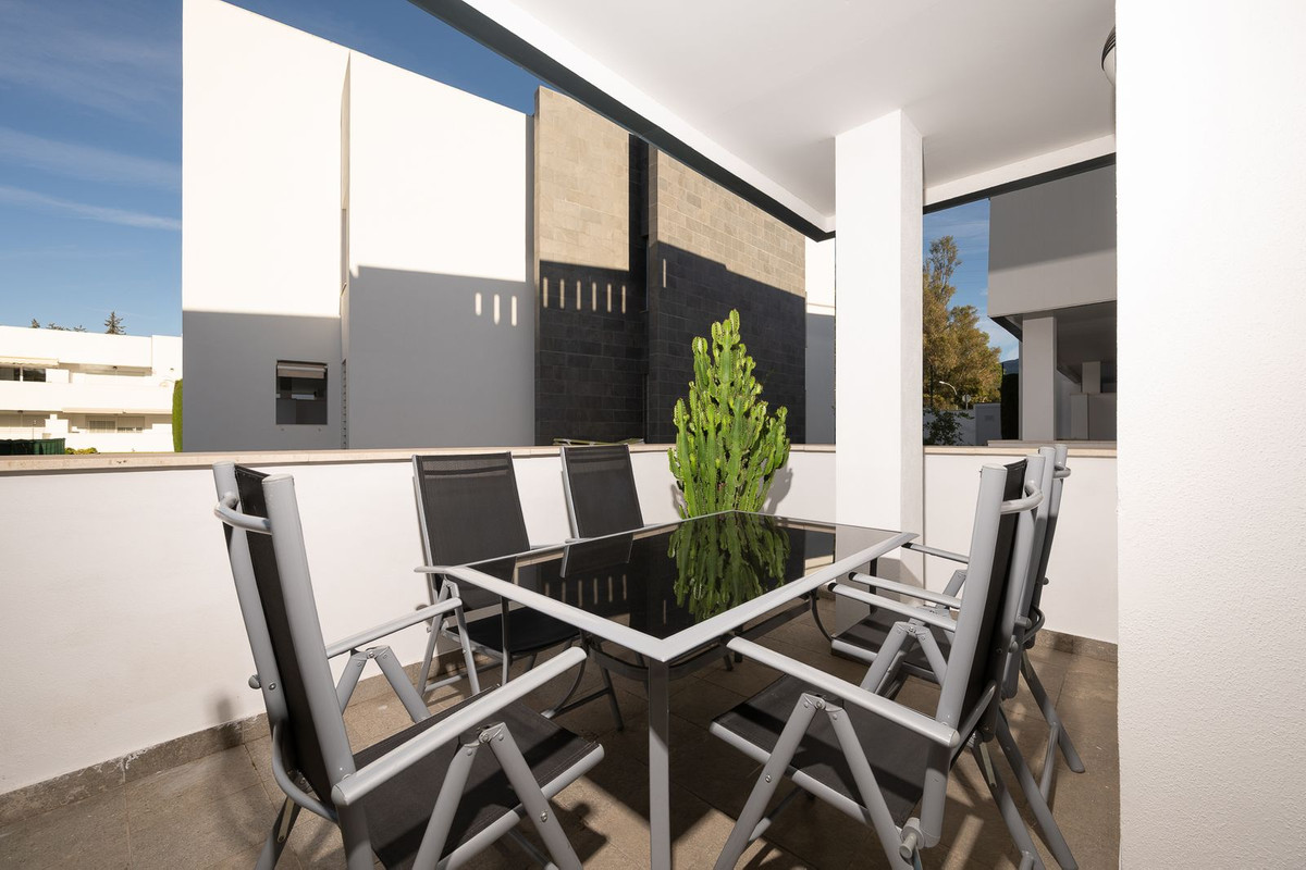 Appartement te koop in Nueva Andalucía | 3 slaapkamers H5520790