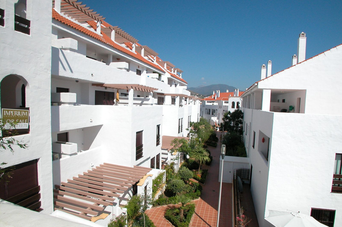 Appartement te koop in Nueva Andalucía | 3 slaapkamers H5523526