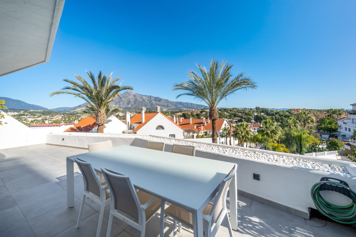Appartement te koop in Nueva Andalucía | 3 slaapkamers H5523766