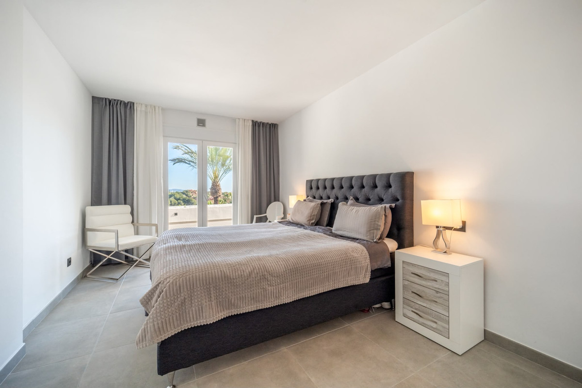 Appartement te koop in Nueva Andalucía | 3 slaapkamers H5523766