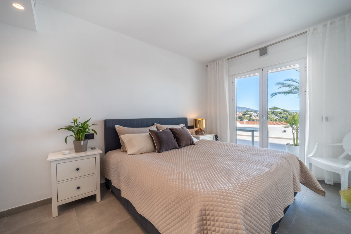 Appartement te koop in Nueva Andalucía | 3 slaapkamers H5523766