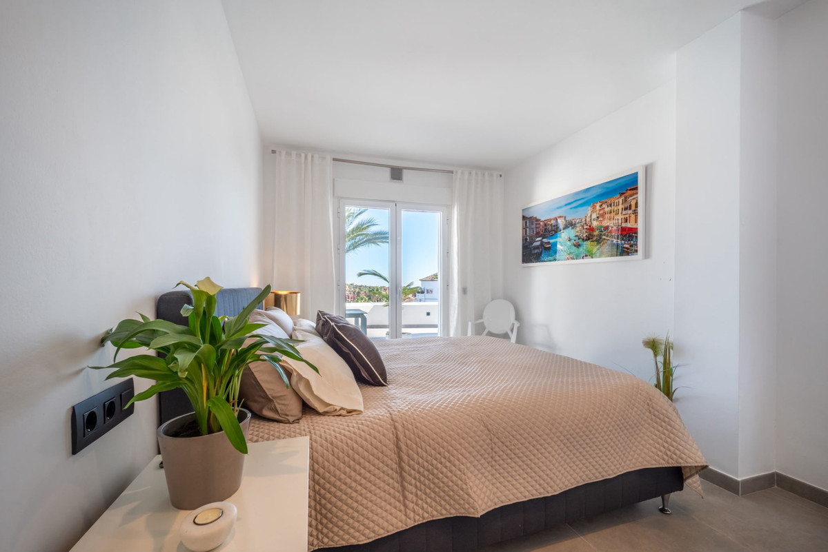 Appartement te koop in Nueva Andalucía | 3 slaapkamers H5523766