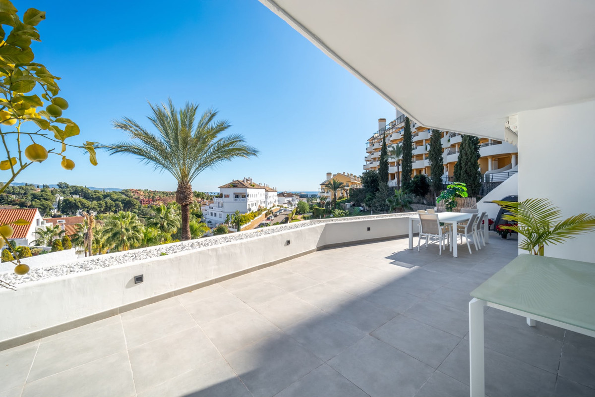 Appartement te koop in Nueva Andalucía | 3 slaapkamers H5523766