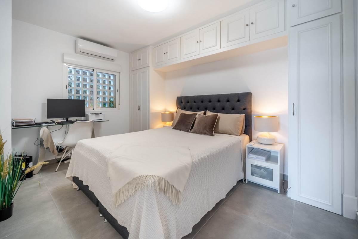 Appartement te koop in Nueva Andalucía | 3 slaapkamers H5523766