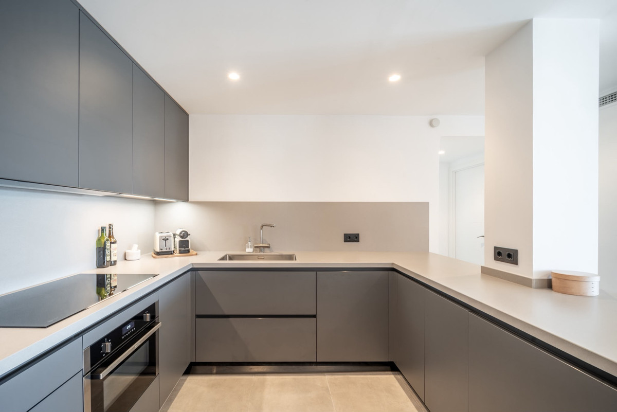 Appartement te koop in Nueva Andalucía | 3 slaapkamers H5523766